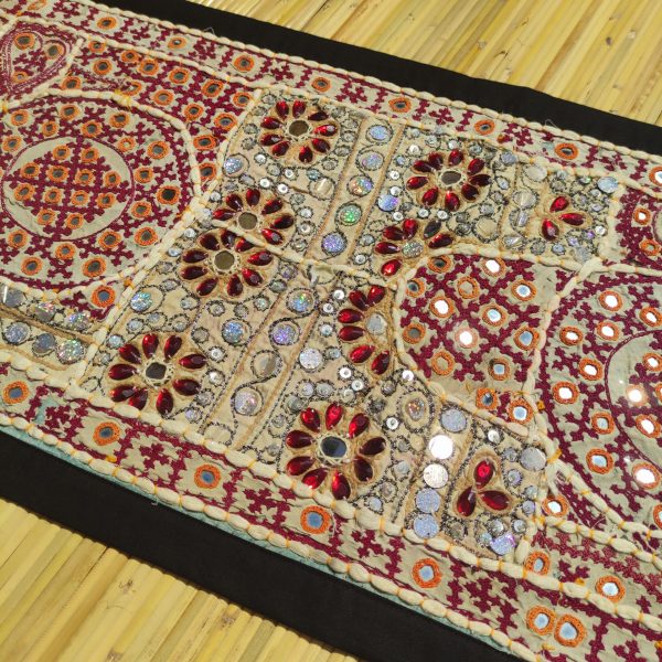 arazzo runner indiano decorazione con paillettes