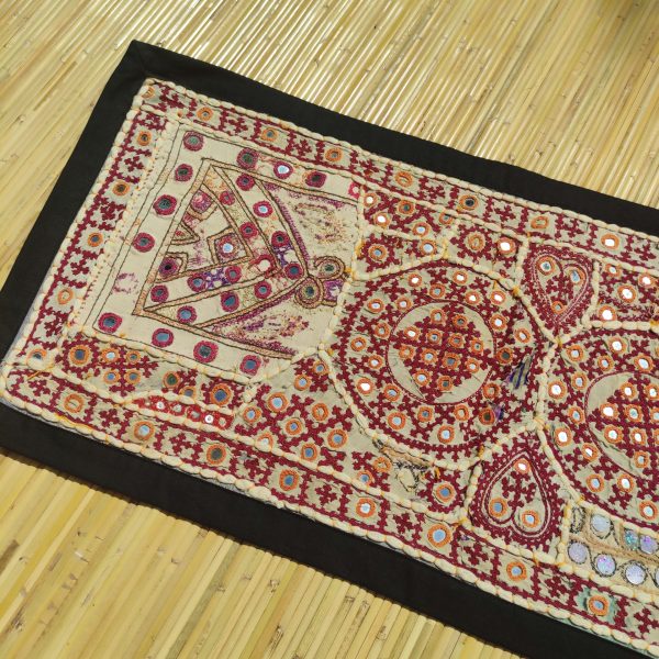 arazzo runner indiano dettaglio decorazione