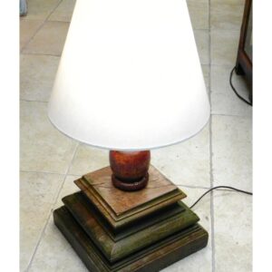 LAMPADA DA VECCHIO CAPITELLO