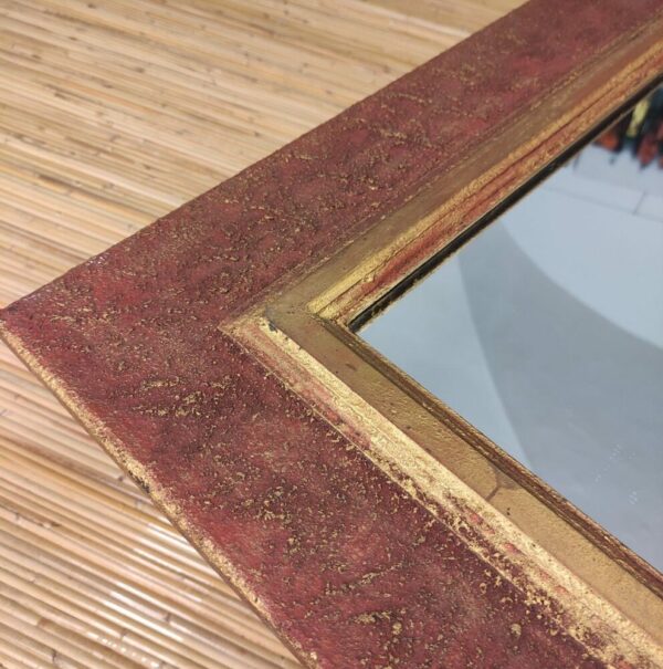 cornice ruvida di specchio artistico thailandese