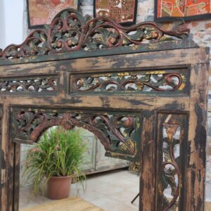 specchio finestra intagliato decorazione oro verde rosso