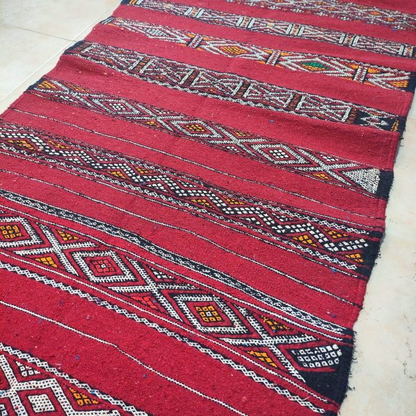 TAPPETO KILIM ROSSO ARTIGIANALE DETTAGLIO