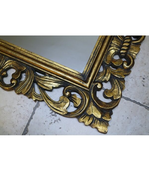 SPECCHIO IN LEGNO COLOR ORO