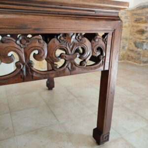 Tavolo da esposizione etnico teak intagliato