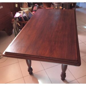 VECCHIO TAVOLO IN TEAK MASSELLO