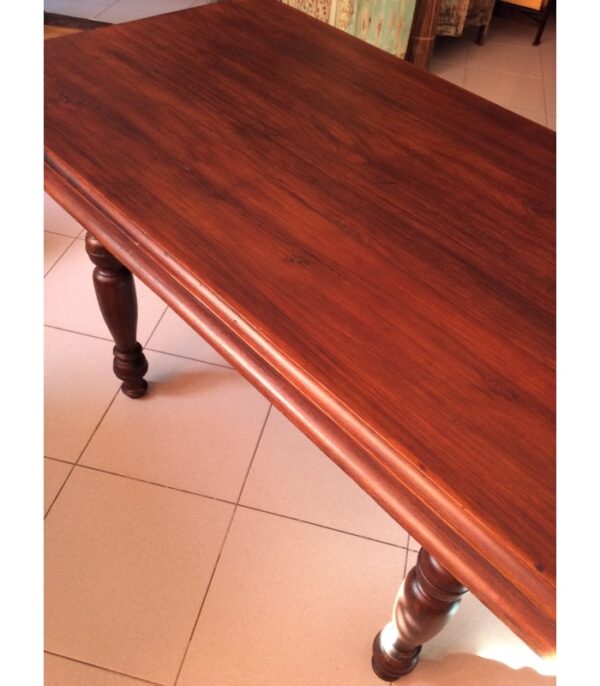 VECCHIO TAVOLO IN TEAK MASSELLO