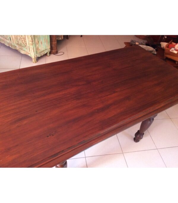 VECCHIO TAVOLO IN TEAK MASSELLO