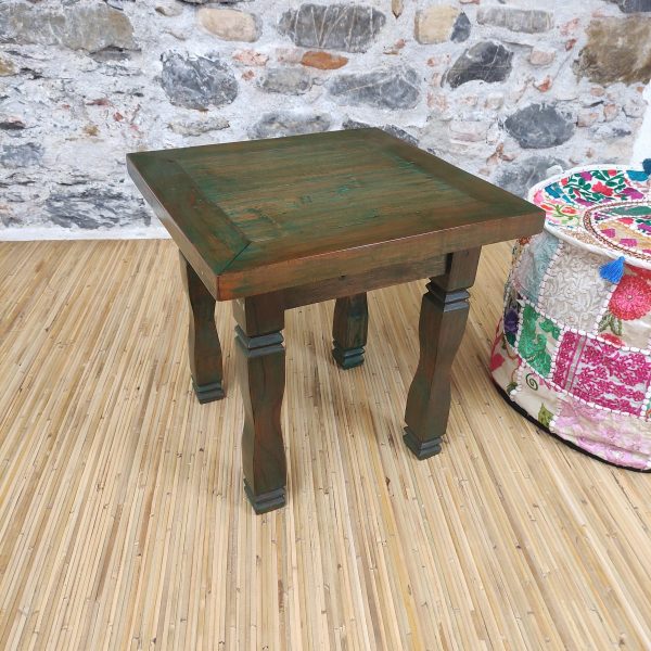 piccolo tavolino etnico verde in legno massello fatto a mano