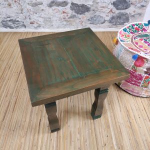 piccolo tavolino etnico verde in legno massello fatto a mano