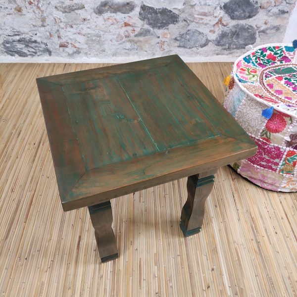 piccolo tavolino etnico verde in legno massello fatto a mano