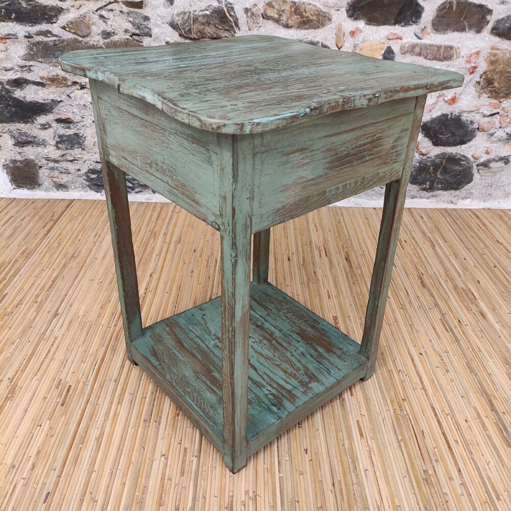 tavolino verde in legno indiano