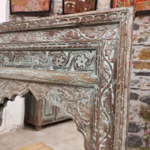 dettaglio decorazione di specchio indiano a finestra