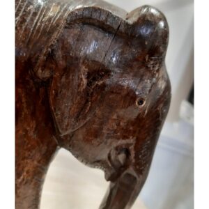 ELEFANTE IN LEGNO