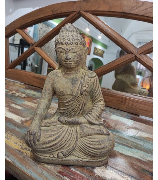 BUDDHA IN PIETRA