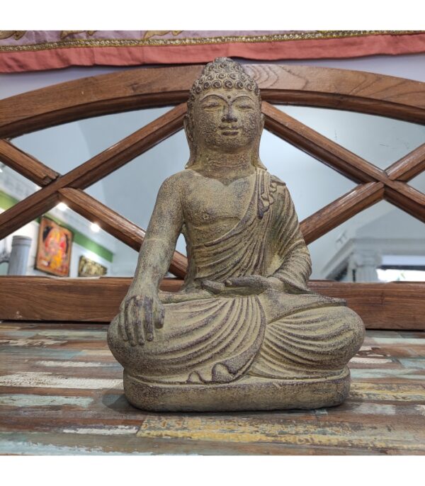 BUDDHA IN PIETRA