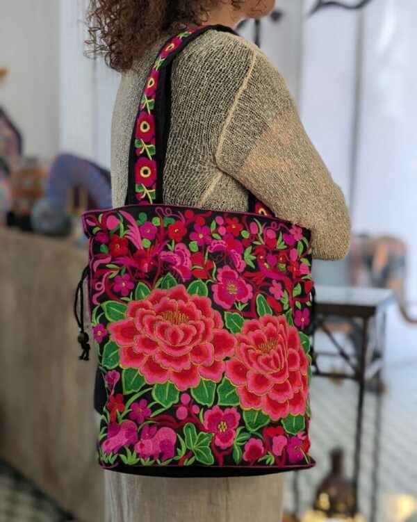 BORSA THAI A SPALLA CON LACCETTI - immagine 5