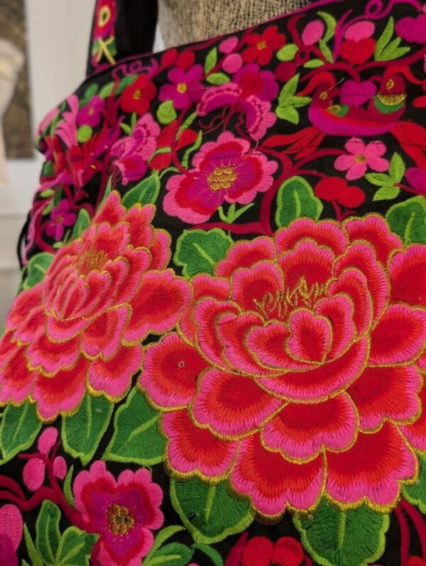 BORSA THAI A SPALLA CON LACCETTI - immagine 6