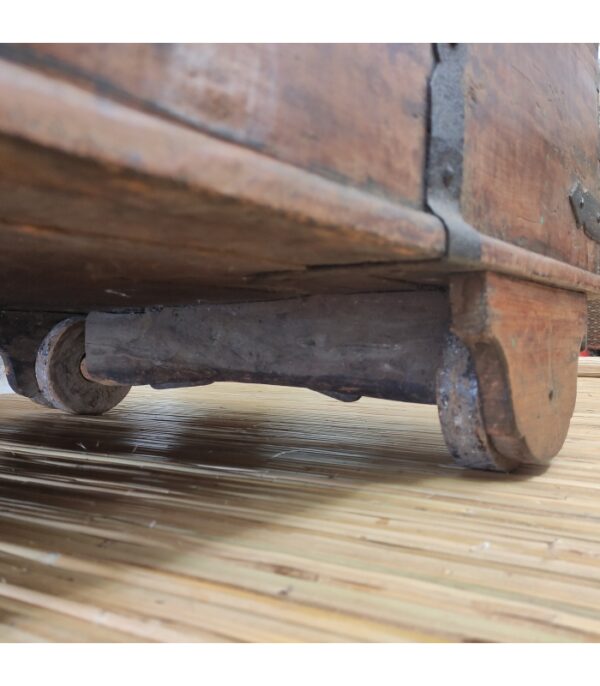 ANTICO BAULE INDONESIANO