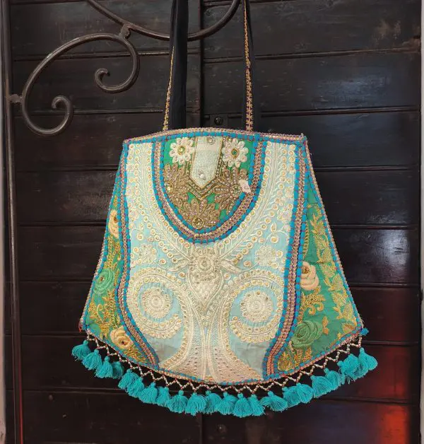 Potli Bag Indiano In Cotone Con Ricamo Floreale Verde - Pochette Con Coulisse, Borsa Porta Gioielli E Accessori - 23x24 Cm - Regalo Per Matrimoni E Feste