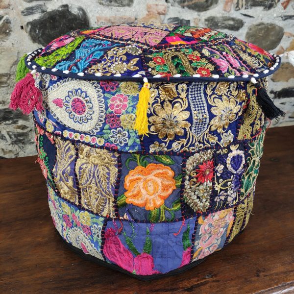 pouf indiano ricamato patchwork blu