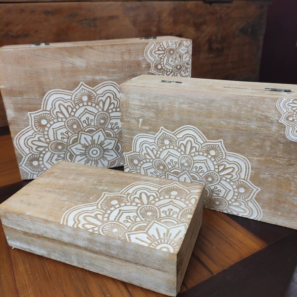 SCATOLA PORTAGIOIE CON MANDALA BIANCO