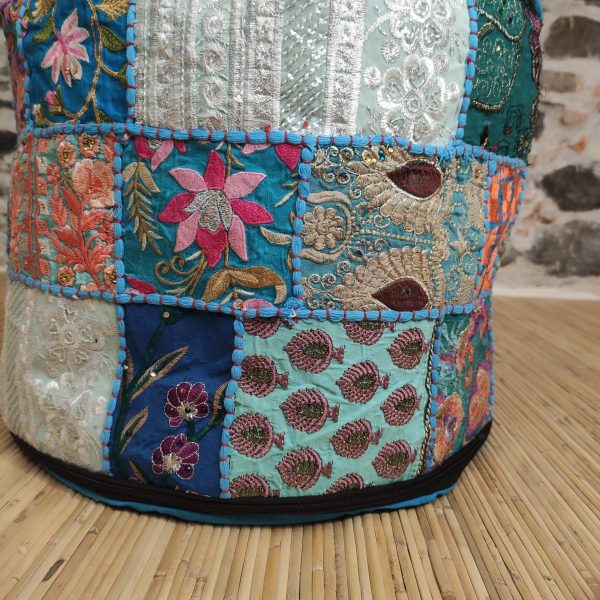 pouf indiano ricamato patchwork azzurro