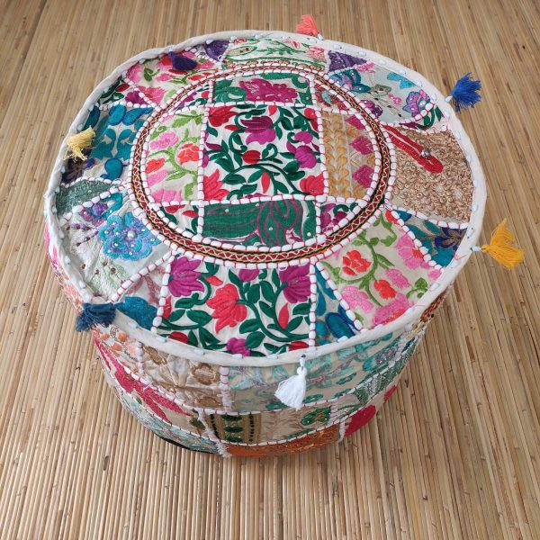pouf indiano ricamato patchwork bianco