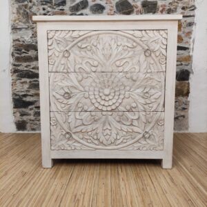 mandala frontale di cassettiera etnica bianca indiana