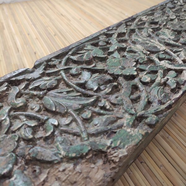 pannello decorativo indiano antico dettaglio dell'intaglio