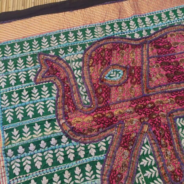 ARAZZO CON ELEFANTE RICAMATO - immagine 3