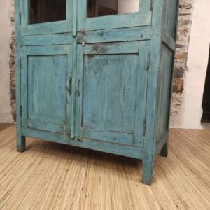 piedi alti rustici di dispensa azzurra indiana a vetri