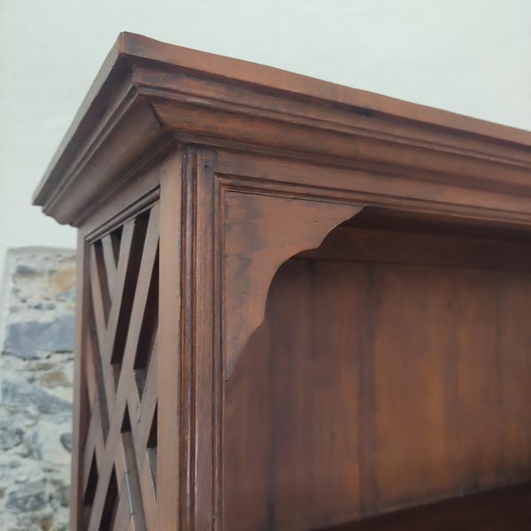 LIBRERIA ETNICA THAILANDESE DETTAGLIO DECORAZIONE