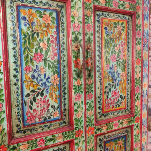 Alternative view of ARMADIO DECORATO A FIORI