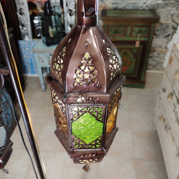 lanterna marocchina con vetri colorati