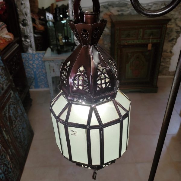 lampadario marocchino metallo e vetri satinati