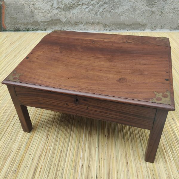 ANTICO SCRITTOIO INDIANO IN LEGNO