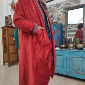 spolverino donna reversibile in velluto rosso e sari con tasche