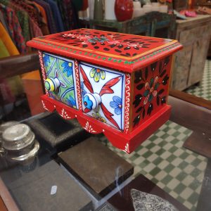 PICCOLA CASSETTIERA PORTA SPEZIE IN LEGNO E CERAMICA DIPINTA A MANO
