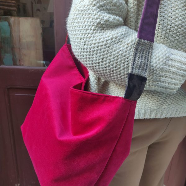 BORSA A TRACOLLA IN VELLUTO - immagine 11
