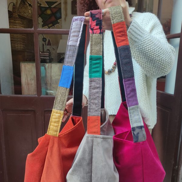BORSA A TRACOLLA IN VELLUTO - immagine 2