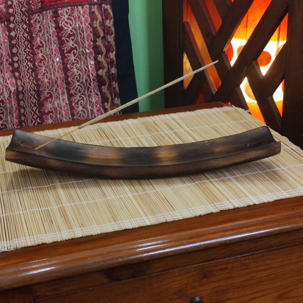 porta incenso in legno a forma di mezzaluna