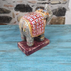 elefante indiano dipinto a mano in legno