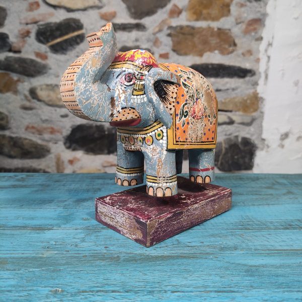 elefante indiano dipinto a mano in legno