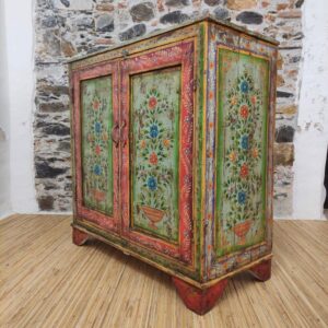 laterale di credenza indiana dipinta a fiori