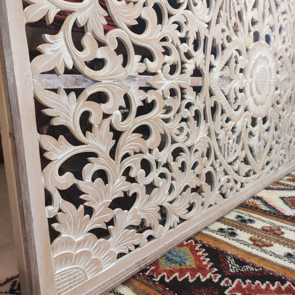 Pannello decorativo indonesiano da parete legno sbiancato