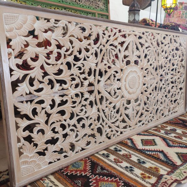 Pannello decorativo indonesiano da parete legno sbiancato con cornice