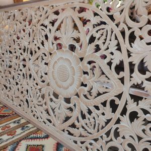 decorazione centrale Pannello decorativo indonesiano da parete legno sbiancato