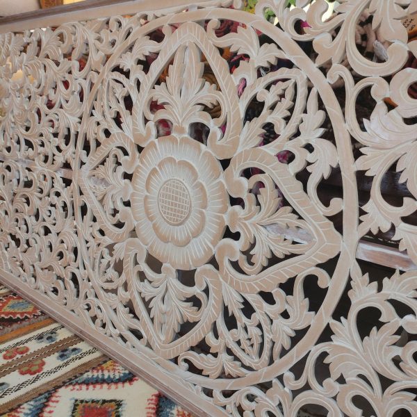 decorazione centrale Pannello decorativo indonesiano da parete legno sbiancato