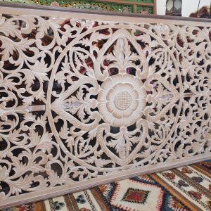 Pannello decorativo indonesiano da parete legno sbiancato