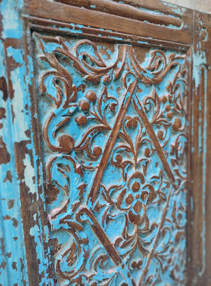 dettaglio di intaglio su legno